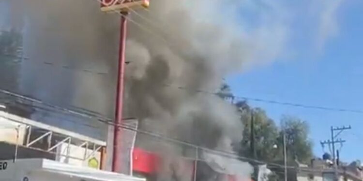 Queman tiendas en Guanajuato tras abatimiento de “El Mencho” | VIDEO
