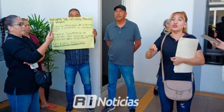No somos competencia desleal, estamos regularizados: Líder de tianguistas