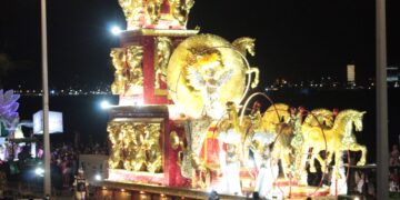 Mazatlán late al ritmo de la tambora en el espectacular desfile del Carnaval 2026