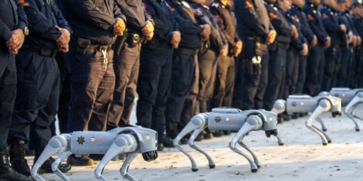Así son los perros robots de México que mantendrán seguros a los asistentes al Mundial de Futbol