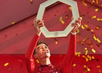 ¡Orgullo mexicano! Isaac Del Toro es campeón de la UAE Tour 2026