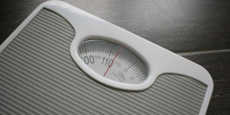 La obesidad aumenta significativamente el riesgo de hospitalización o muerte por infección