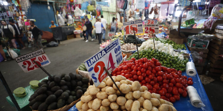 Inflación en México se acelara al 3.79% en enero