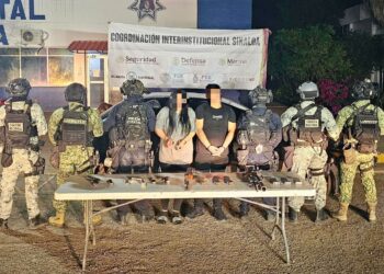 Tres detenidos con arsenal y auto robado tras operativo en Culiacán