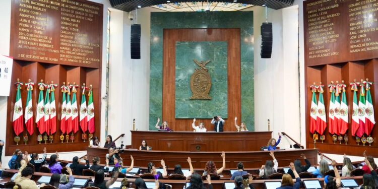 Mujeres Parlamentarias visibilizan problemáticas de su gremio