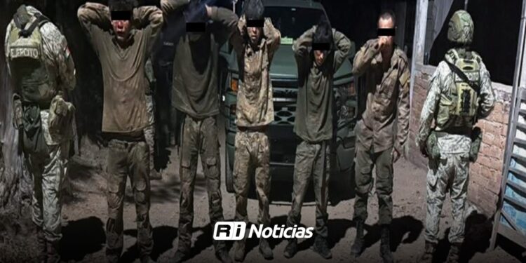 Operativo militar en Escuinapa deja cinco detenidos armados y una víctima liberada