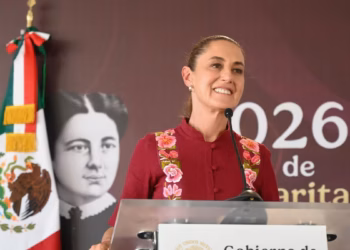 Reforma electoral: ‘Se molestan, pero le cumplimos al pueblo’, dice Sheinbaum al quitar listas de ‘pluris’