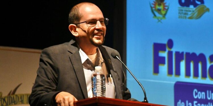 La Universidad Autónoma de Sinaloa fortalece la formación profesional de sus estudiantes mediante la firma de convenios con unidades receptoras de prácticas en Mazatlán