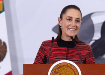 Gobierno de Sheinbaum busca diálogo con gasolineros para reducir el precio de la gasolina