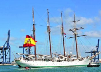 Buque-escuela español llega a tierras jarochas