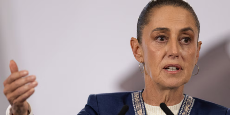 Sheinbaum revela por qué en México no subirá el precio de la gasolina pese al incremento del costo del petróleo por la guerra de EEUU e Irán