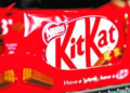 Roban 12 toneladas de KitKat en Europa; Nestlé advierte escasez antes de Pascua