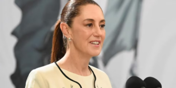 “Se va a resolver”: asegura Sheinbaum sobre problemática de taxis de aplicación en el AICM y AIFA, anuncia medidas