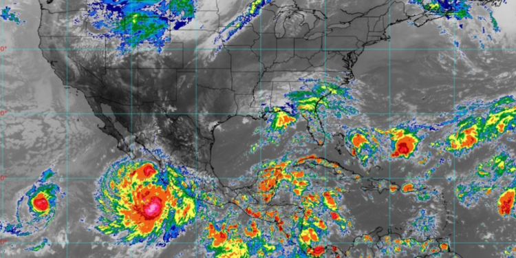 SMN informa inicio de la temporada de huracanes 2026; Habrá alerta celular por lluvias