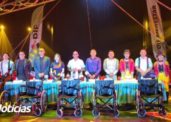 Circo Atayde Hermanos dona 10 sillas de ruedas a DIF Bienestar Culiacán