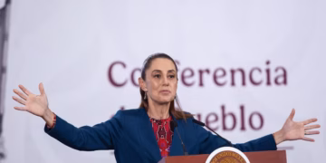 Claudia Sheinbaum entrega reforma electoral al Congreso: Cambiaría 11 artículos de la Constitución