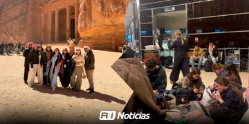 Sinaloenses enfrentaron odisea en Medio Oriente tras cancelación de vuelos por conflicto bélico