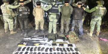 Ejército detiene a cuatro hombres y aseguran armas en Escuinapa Sinaloa