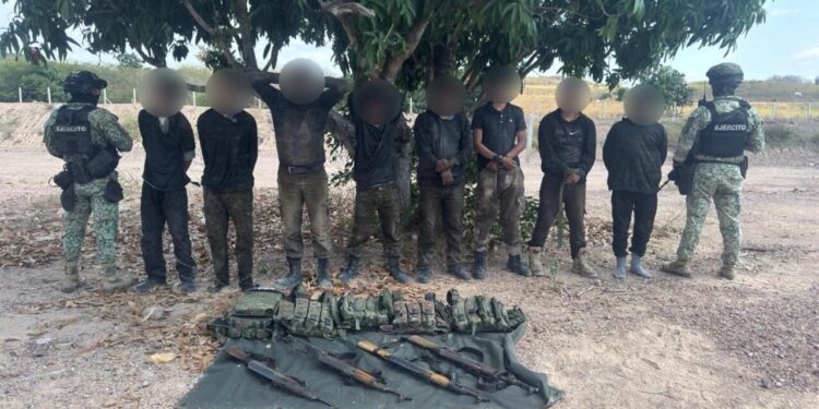 Hay cuatro menores de edad entre los 10 detenidos con armamento en Escuinapa