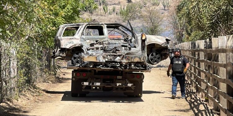 Así que darán los vehículos que resultaron incendiados tras ataque con drones en Sanalona, Culiacán