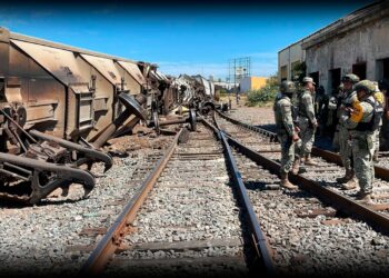 Tren carguero se descarrila en el centro de Culiacán