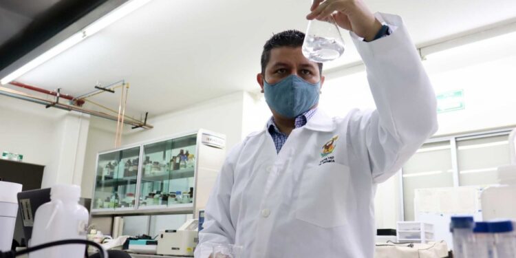 ¡Ciencia para la sociedad! La UAS consolida su liderazgo científico: alcanza los 720 investigadores en el SNII
