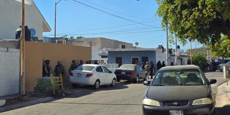 Atacan a balazos vivienda de la colonia Santa Fe, en Culiacán