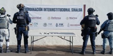 Aseguran telefónos y objetos prohibidos en penal de Aguaruto, en Culiacán