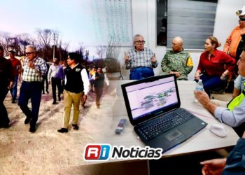 Ruben Rocha Moya supervisa trabajos de rescate de los mineros atrapados en Rosario