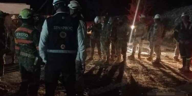 A cuatro días del accidente, suman rescatistas en mina de El Rosario