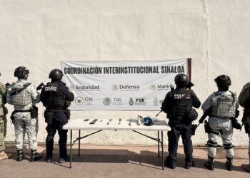 Desde celulares hasta una antena amplificadora de señal aseguran en Penal de Culiacán