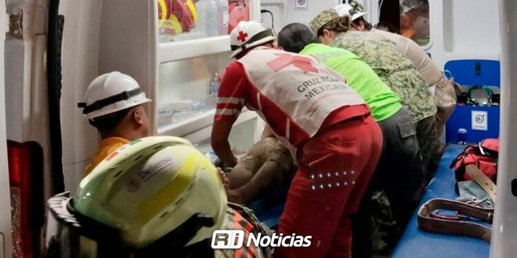 “Estuve guardando la calma, Me resignaba a lo que Dios dijera”: Minero describe más de 100 horas bajo tierra