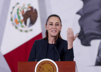 Sheinbaum hará donación económica “personal” a Cuba tras llamado de AMLO