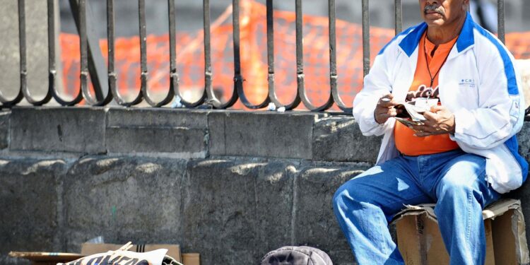 Tasa de desempleo se elevó a 2.6% en febrero