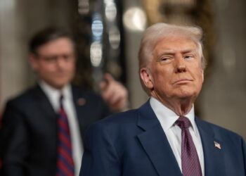 Trump afirma que Irán está “totalmente derrotado” y que “quiere un acuerdo”