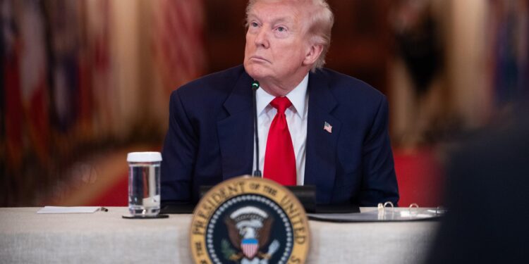 “¡Cuídese de no ser eliminado!”: Irán lanza amenaza a Trump