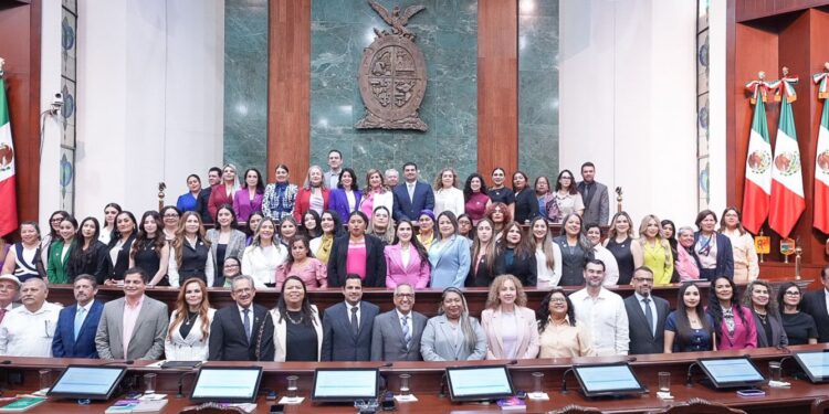 Hace historia el Congreso de Sinaloa: instala el Primer Parlamento de Mujeres