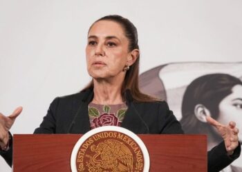 Gobierno está en contacto con familias mexicanas en Medio Oriente: Sheinbaum
