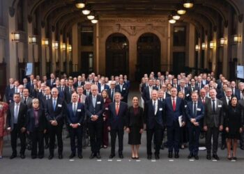 Claudia Sheinbaum recibe a más de 100 directores y directoras ejecutivos de empresas nórdicas en Palacio Nacional