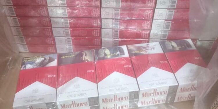 Marina asegura cuatro toneladas y media de cigarrillos en el AICM; mercancía equivale a más de 18 mdp