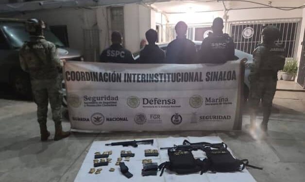 Detienen a a tres hombres tras catear domicilio en Mazatlán
