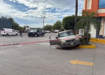 Hombre es asesinado a balazos en gasolinera de Aguaruto