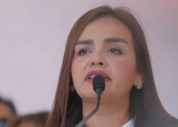 Grecia Quiroz niega uso de recursos públicos en mausoleo de Carlos Manzo en Uruapan