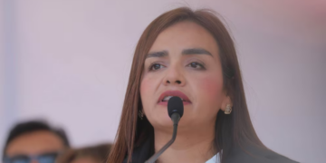 Grecia Quiroz niega uso de recursos públicos en mausoleo de Carlos Manzo en Uruapan