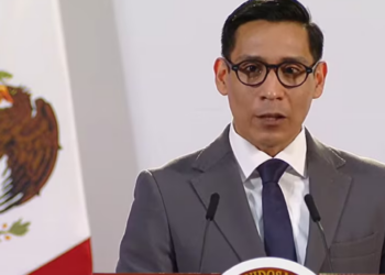 Infodemia ofrece disculpas en La Mañanera y revela herramientas para análisis del video de mujer que se asoleó en Palacio Nacional
