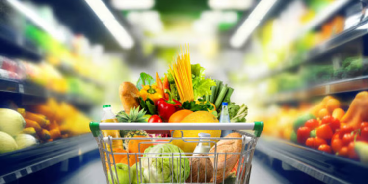 Canasta alimentaria se dispara: Solo para comer, un mexicano necesita 4 mil 940 pesos al mes