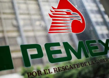 Jubilados de Pemex exigen frenar la reforma a ‘pensiones doradas’ tras su aprobación en congresos locales