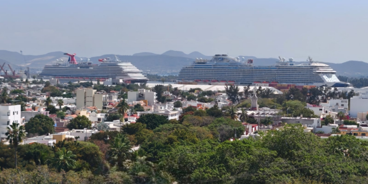 Cruceros fortalecen la actividad turística de Mazatlán durante la Semana Santa