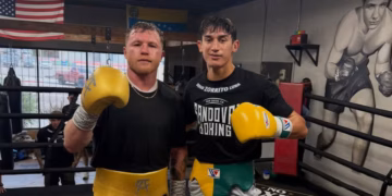 Canelo Álvarez ya luce haciendo sparring rumbo a su pelea de septiembre por un título mundial