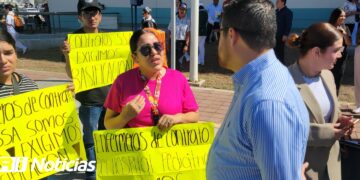 Enfermeras del Hospital Pediátrico protestan en Hospital General exigen certeza laboral